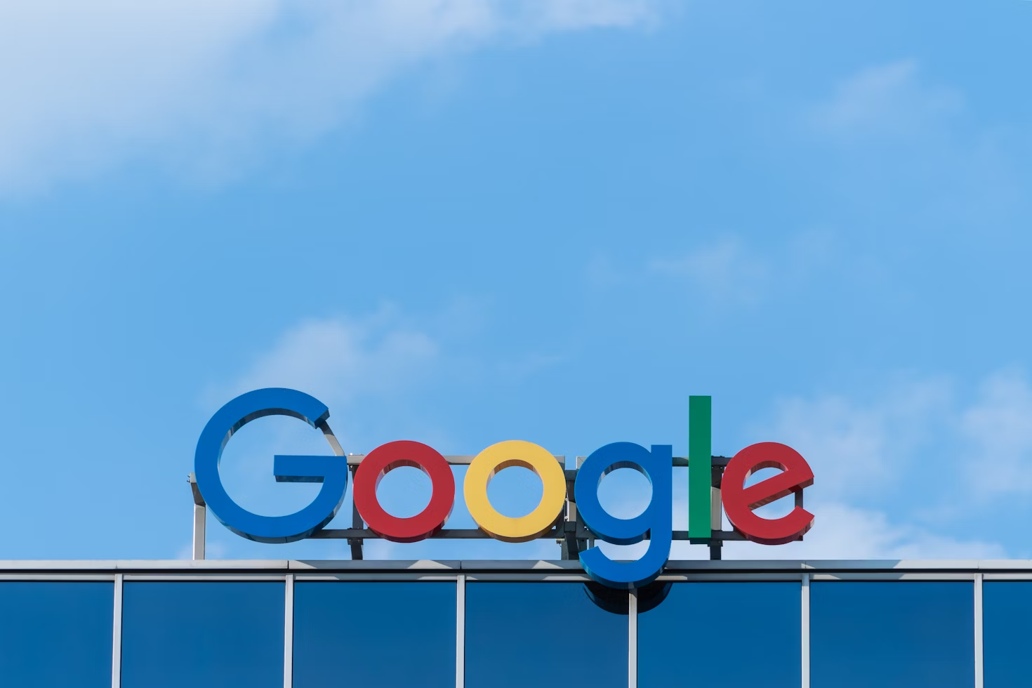 Google Responds To Criticism Over Forums At The Top Of Search Results