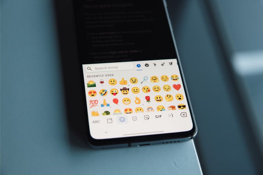 The Emoji Trick That Could End Workplace Confusion